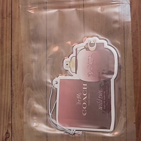 Coach Wild Rose Car Air Freshner Hanging Scent - Picture 5 of 5